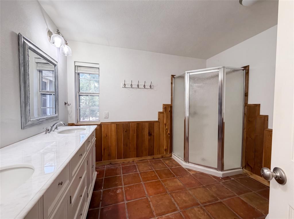 2603 Pecan Valley Drive, Granbury, TX 76048