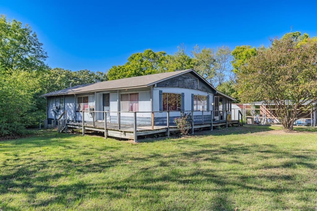 10830 Paradise Lane, Wills Point, TX 75169