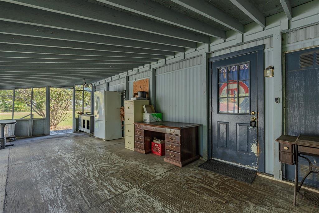 10830 Paradise Lane, Wills Point, TX 75169