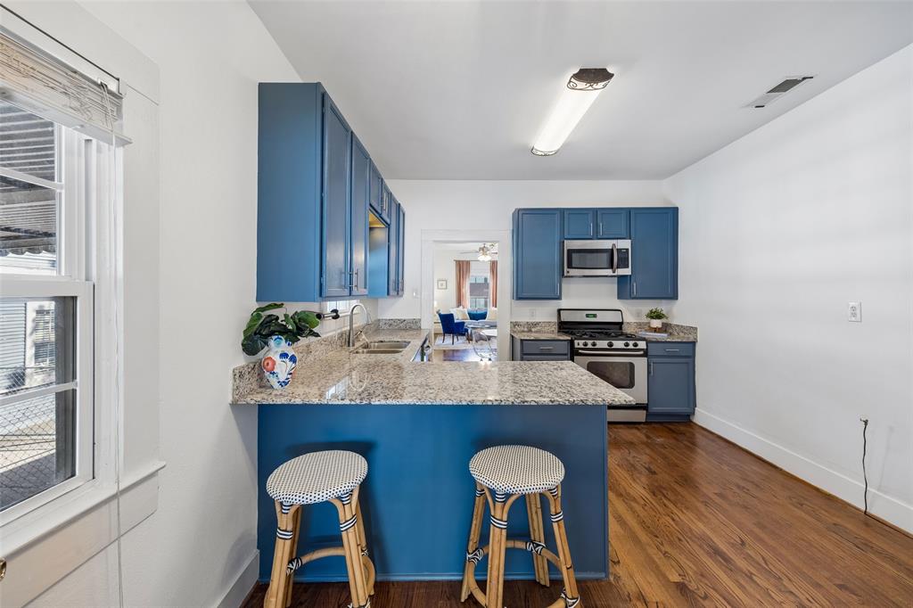 1027 Eldorado Avenue, Dallas, TX 75208