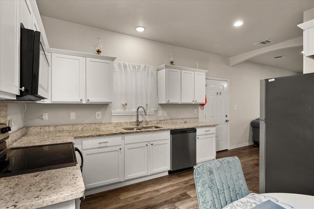 2115 Jones Street, Greenville, TX 75401