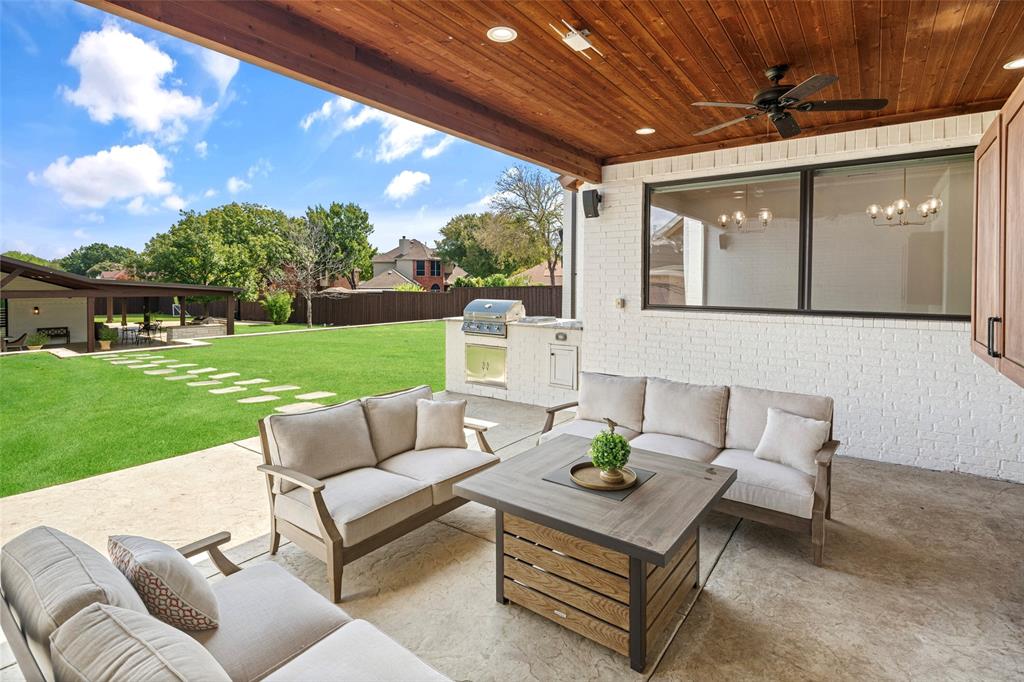 Main House Outdoor Living Area
