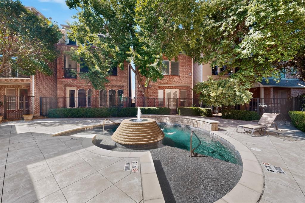 18359 Frankford Lakes Circle, Dallas, TX 75252