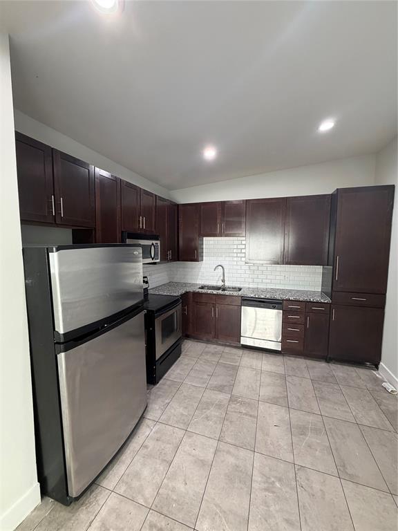 1107 S Ewing Avenue, #208, Dallas, TX 75216