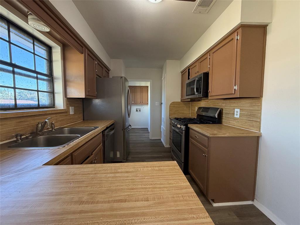 1535 El Camino Circle, Princeton, TX 75407 1535 El Camino Circle, Princeton, TX 75407