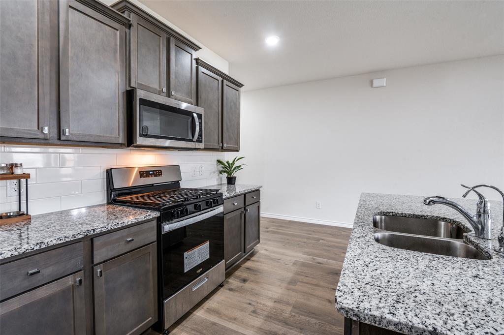 1307 Colonial Bluff Lane, Princeton, TX 75407