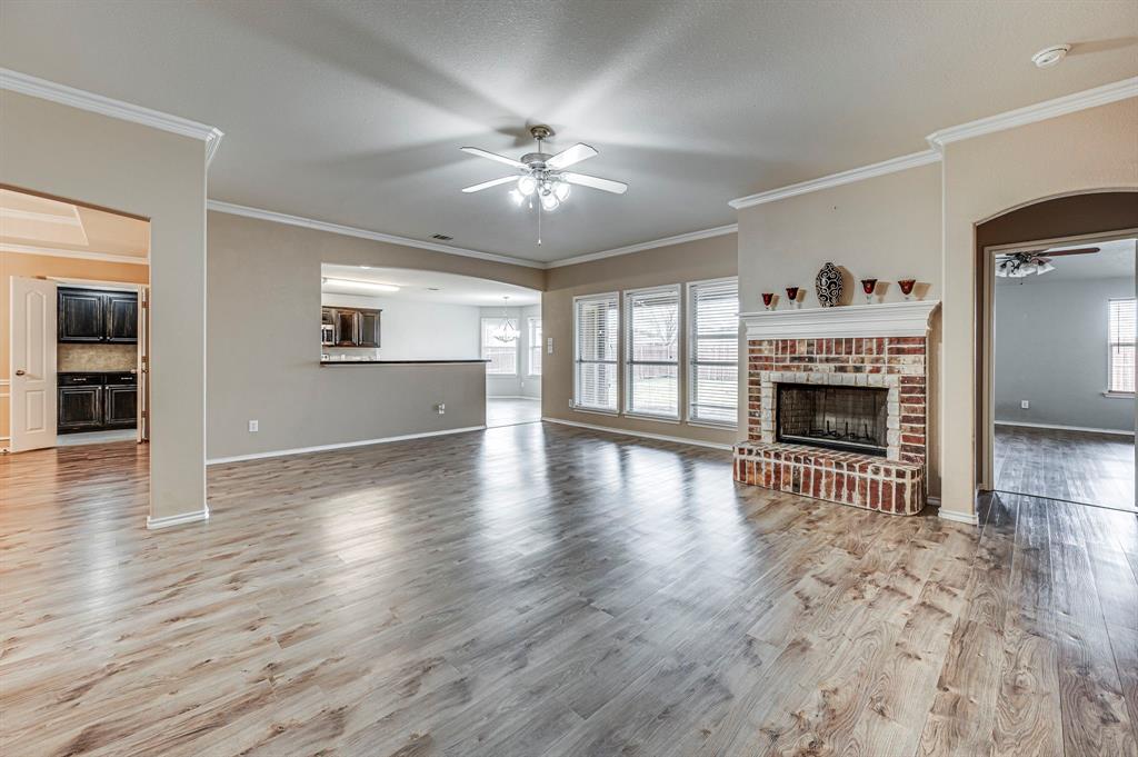 713 Escapade Court, Midlothian, TX 76065