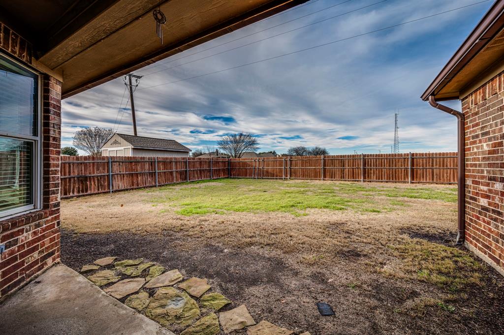 713 Escapade Court, Midlothian, TX 76065
