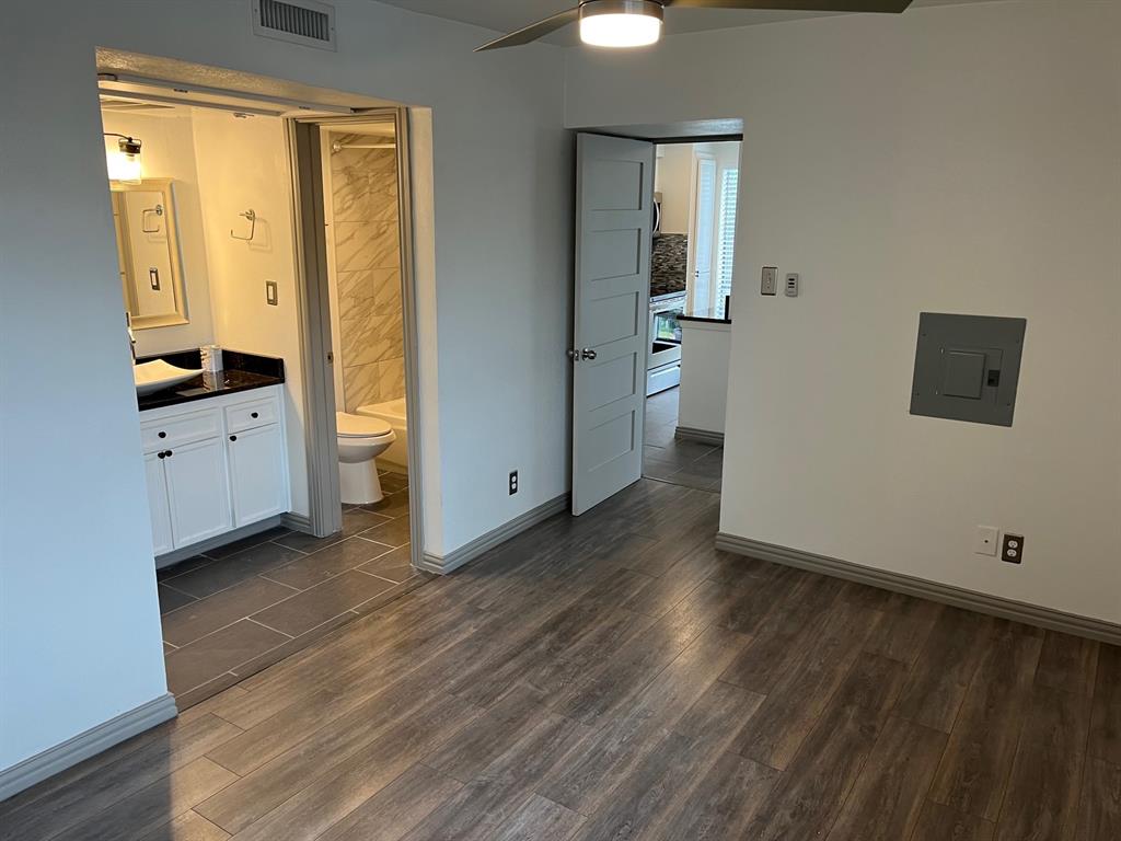 2800 Douglas Avenue, #219, Dallas, TX 75219