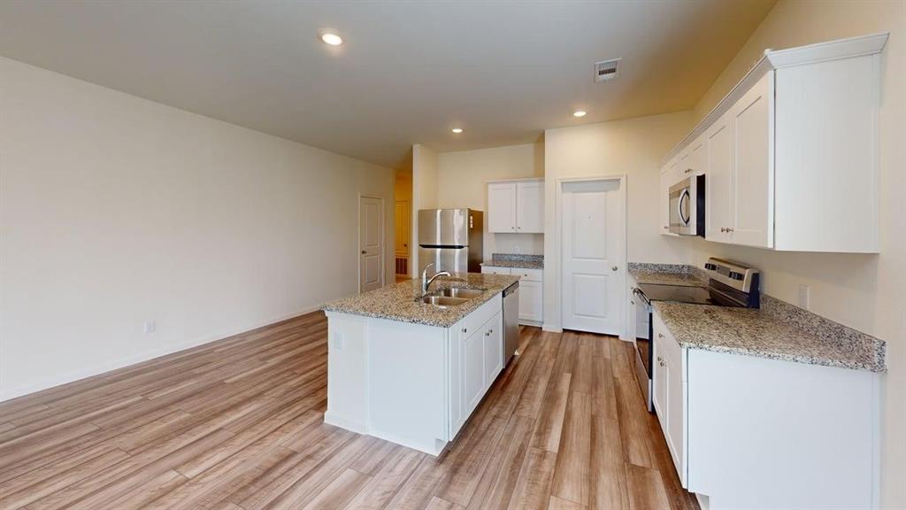 1825 Sandlin Drive, Forney, TX 75126