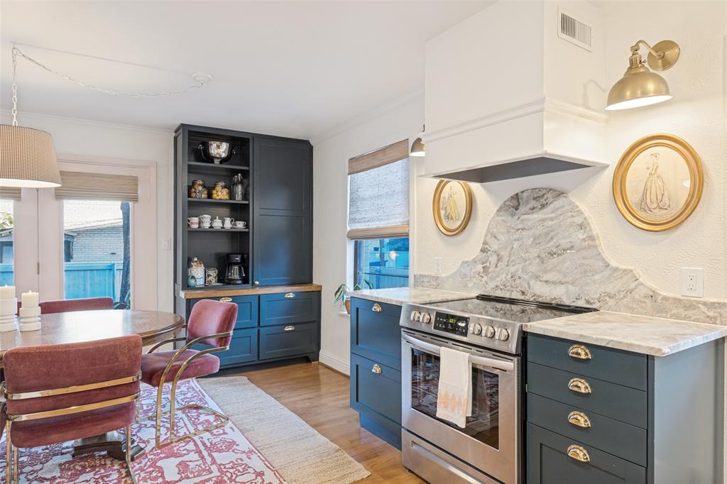 5039 N Hall Street, Dallas, TX 75235 5039 N Hall Street, Dallas, TX 75235