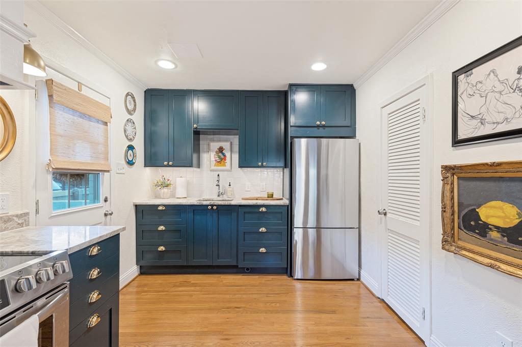 5039 N Hall Street, Dallas, TX 75235 5039 N Hall Street, Dallas, TX 75235