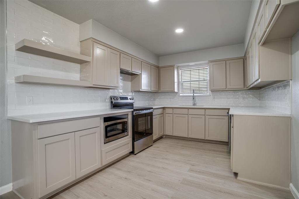 3722 Carrie Lane, St. Paul, TX 75098