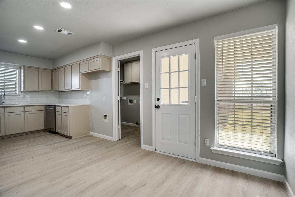 3722 Carrie Lane, St. Paul, TX 75098