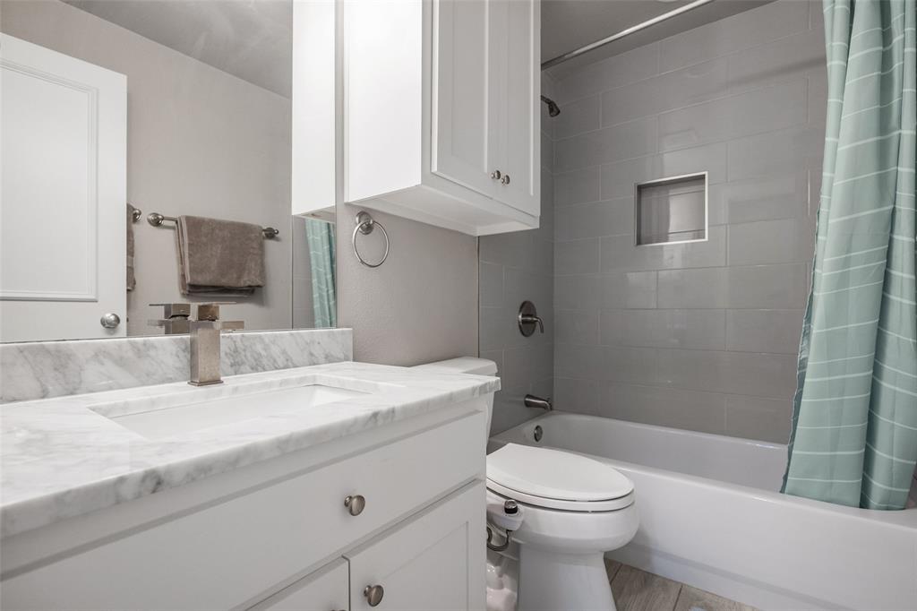 2707 Gaston Avenue, Dallas, TX 75226