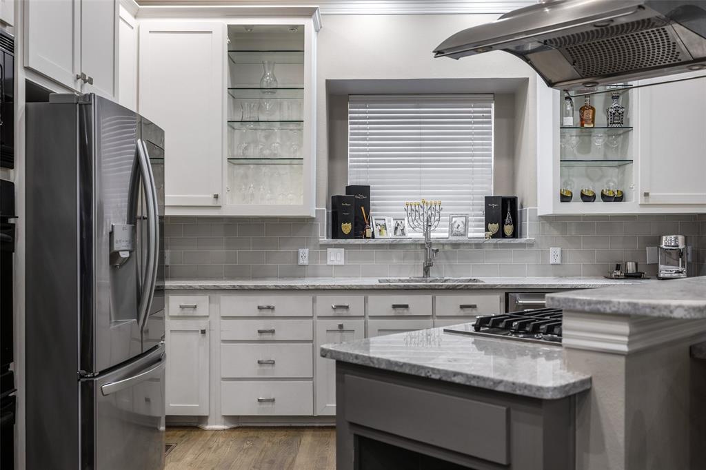 2707 Gaston Avenue, Dallas, TX 75226
