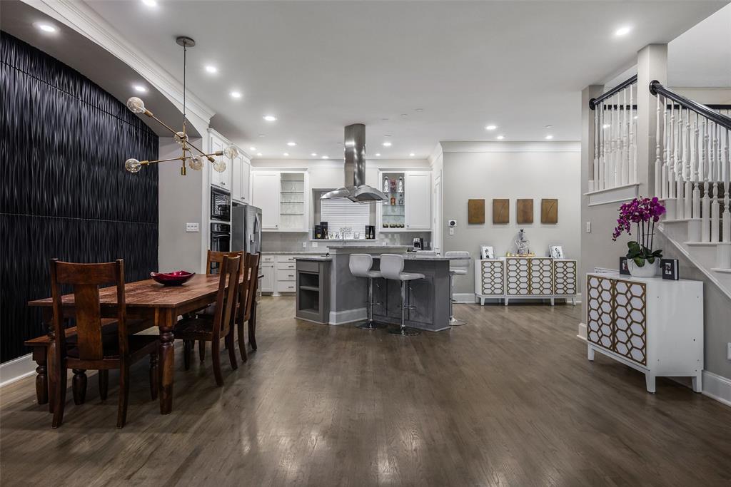 2707 Gaston Avenue, Dallas, TX 75226