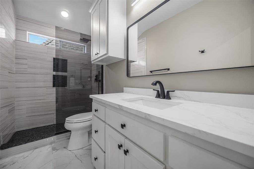 2707 Gaston Avenue, Dallas, TX 75226