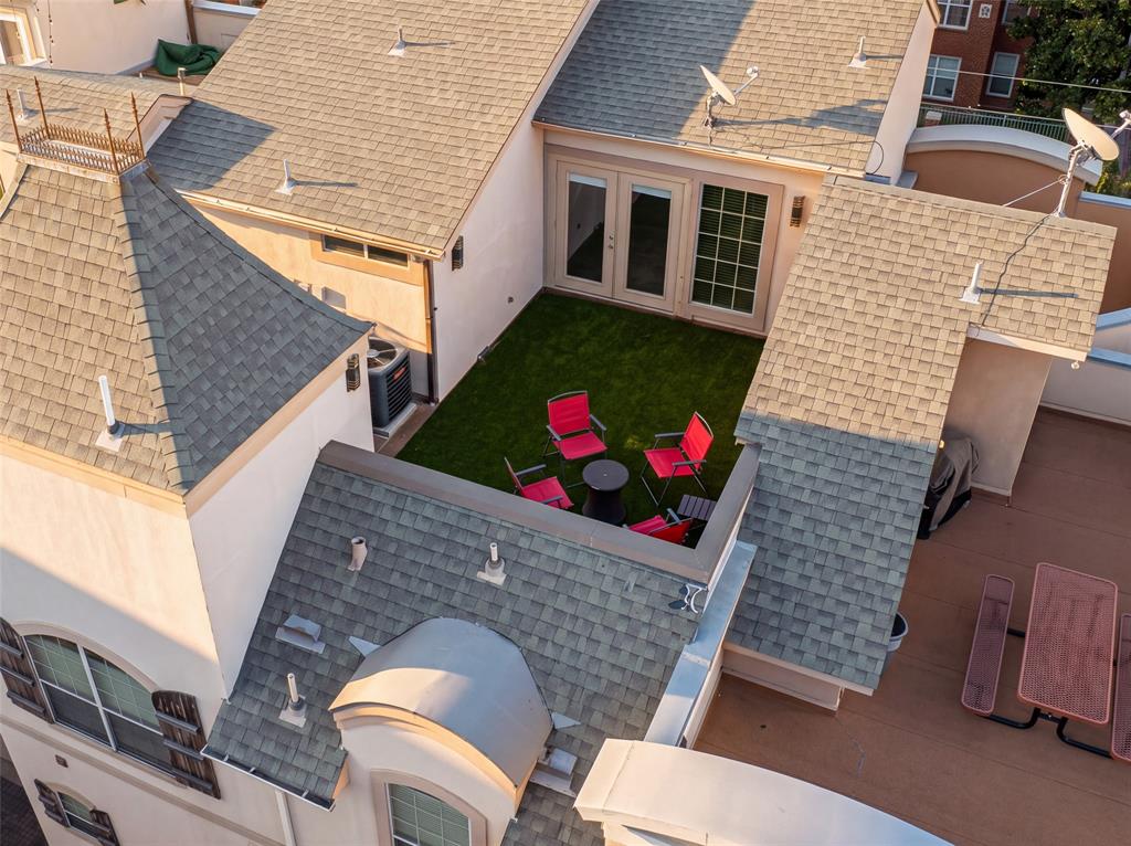 2707 Gaston Avenue, Dallas, TX 75226