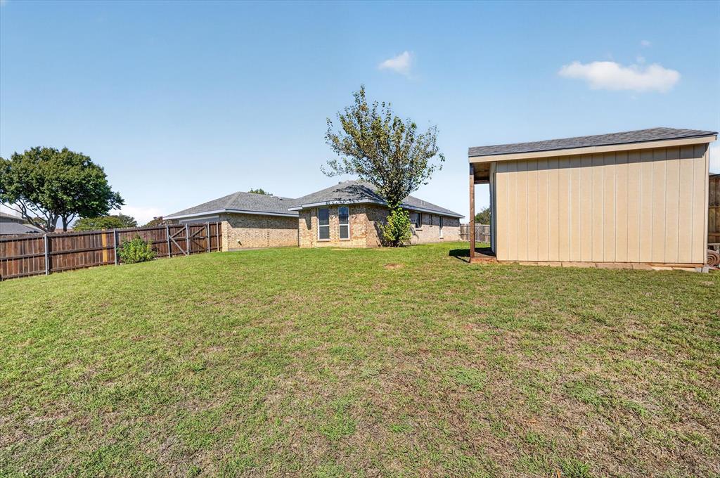 1425 Cardigan Lane, Lancaster, TX 75134