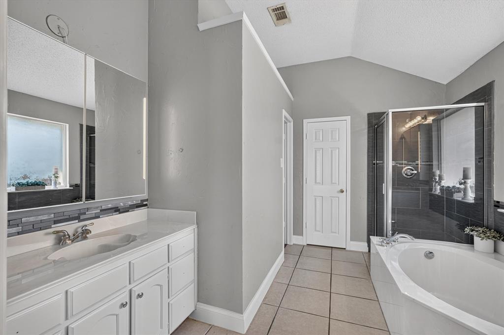 1425 Cardigan Lane, Lancaster, TX 75134