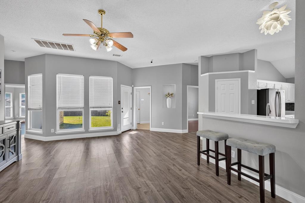 1425 Cardigan Lane, Lancaster, TX 75134