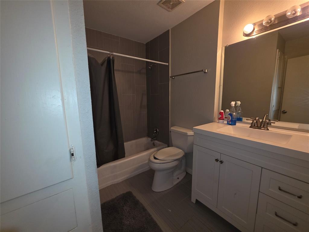 737 Rutgers Drive, Lancaster, TX 75134