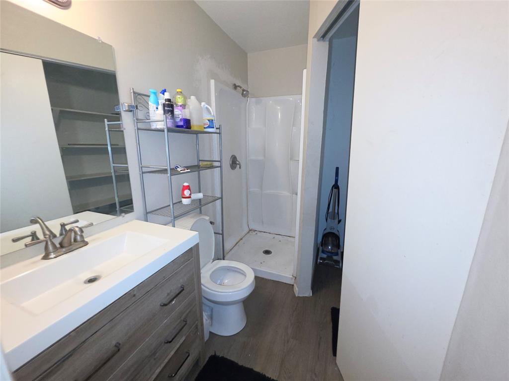 737 Rutgers Drive, Lancaster, TX 75134