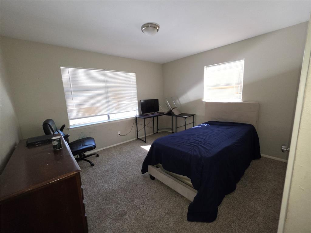 737 Rutgers Drive, Lancaster, TX 75134