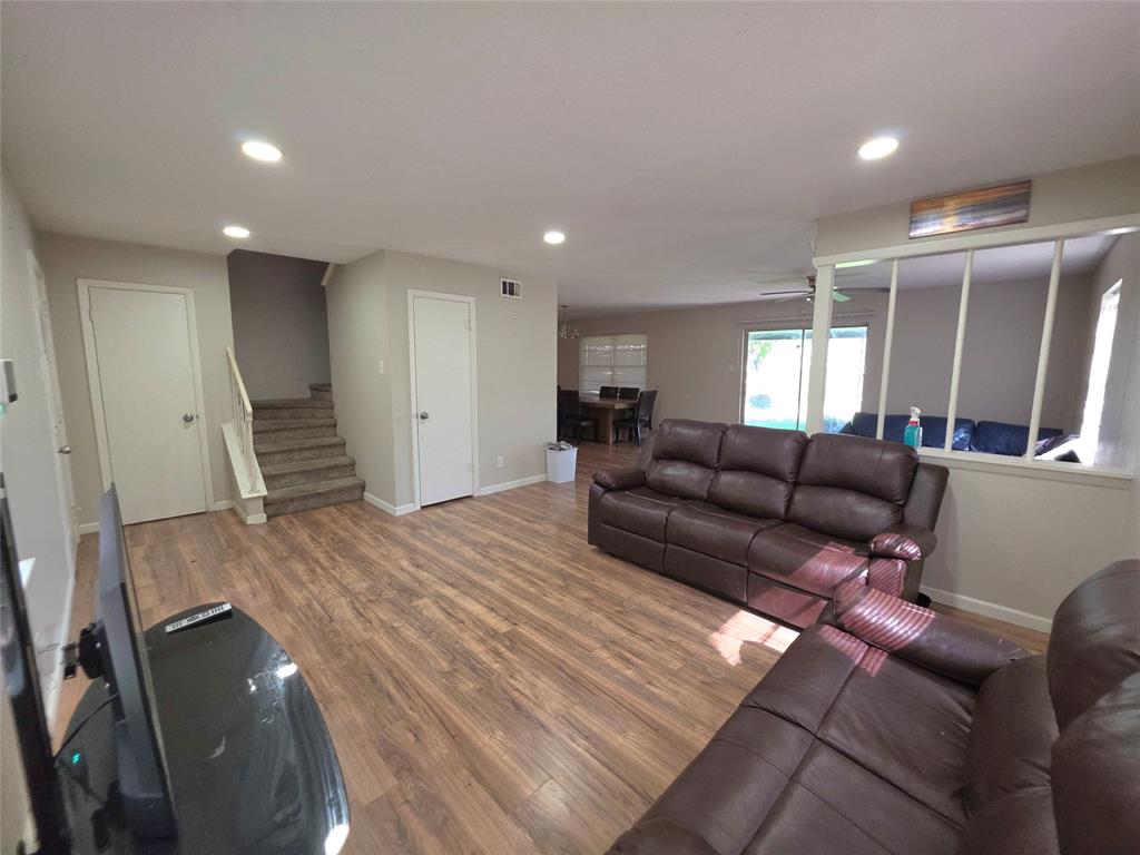 737 Rutgers Drive, Lancaster, TX 75134 737 Rutgers Drive, Lancaster, TX 75134