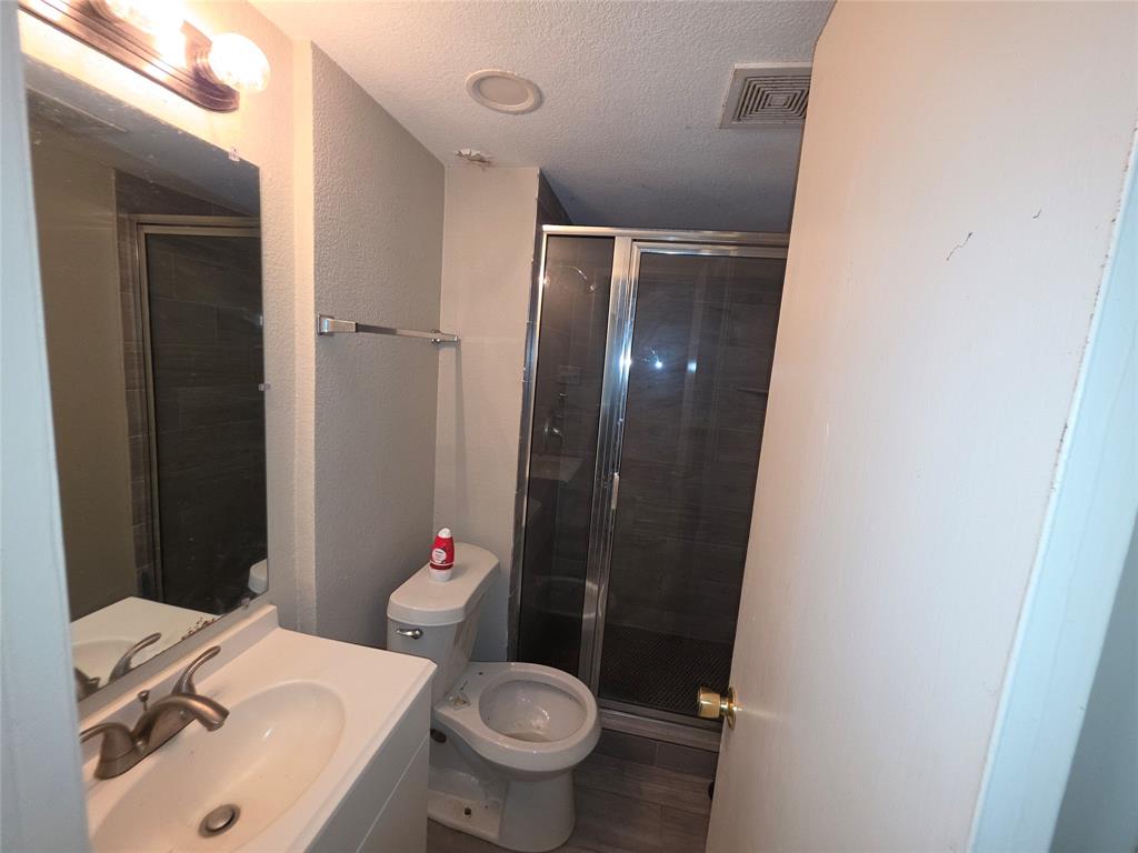 737 Rutgers Drive, Lancaster, TX 75134