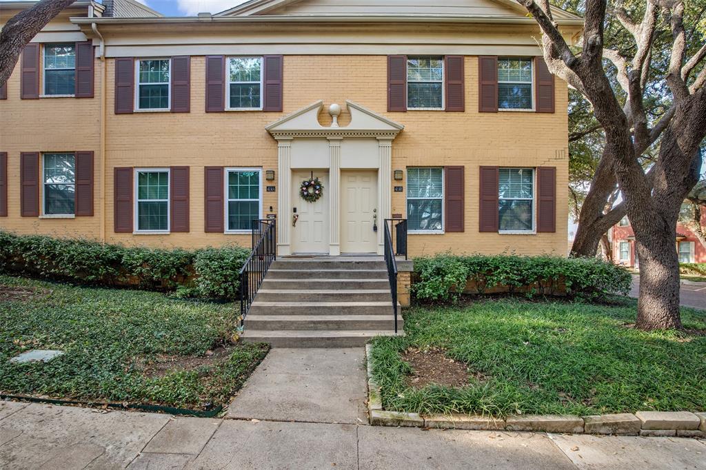 4751B Bradford Drive, Dallas, TX 75219