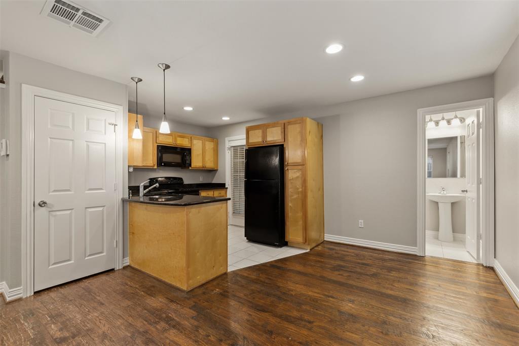 4751B Bradford Drive, Dallas, TX 75219