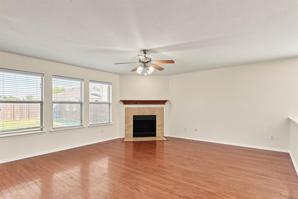 1308 Luckenbach Drive, Forney, TX 75126