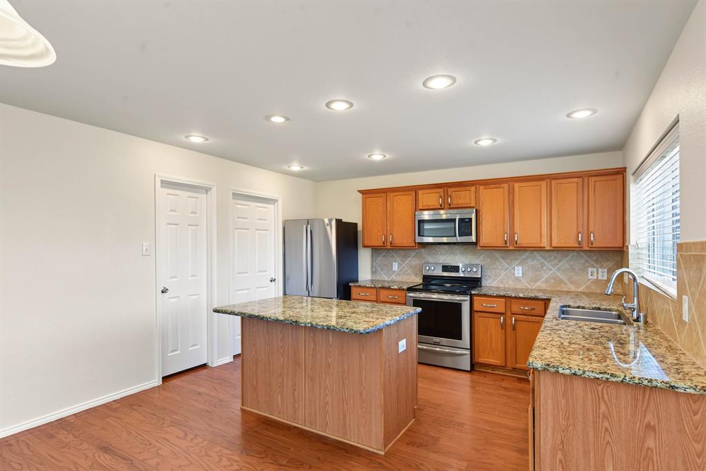 1308 Luckenbach Drive, Forney, TX 75126