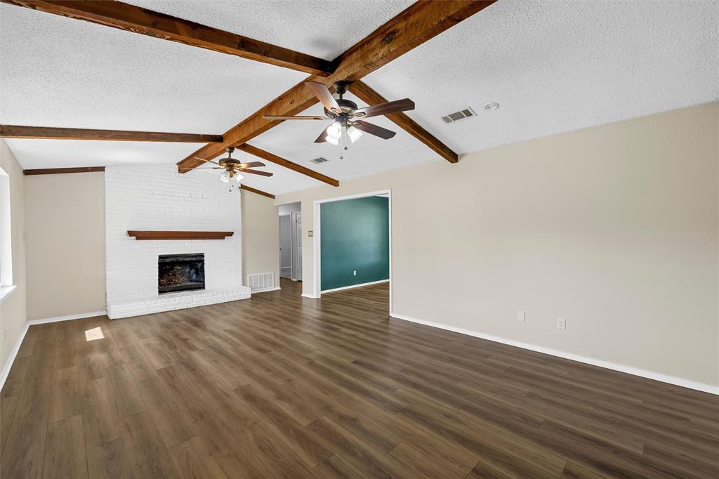900 N Bunker Drive, Robinson, TX 76706 900 N Bunker Drive, Robinson, TX 76706