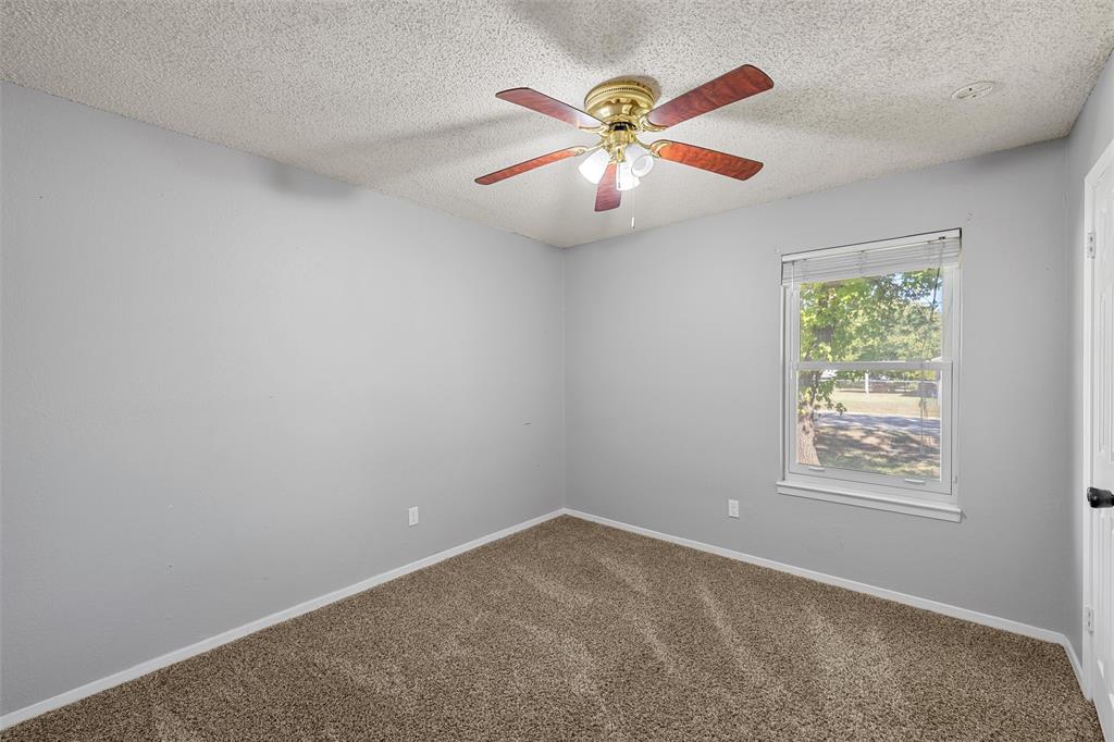 900 N Bunker Drive, Robinson, TX 76706