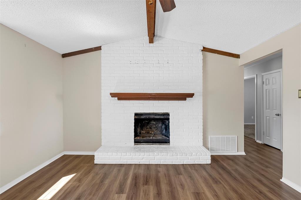 900 N Bunker Drive, Robinson, TX 76706 900 N Bunker Drive, Robinson, TX 76706