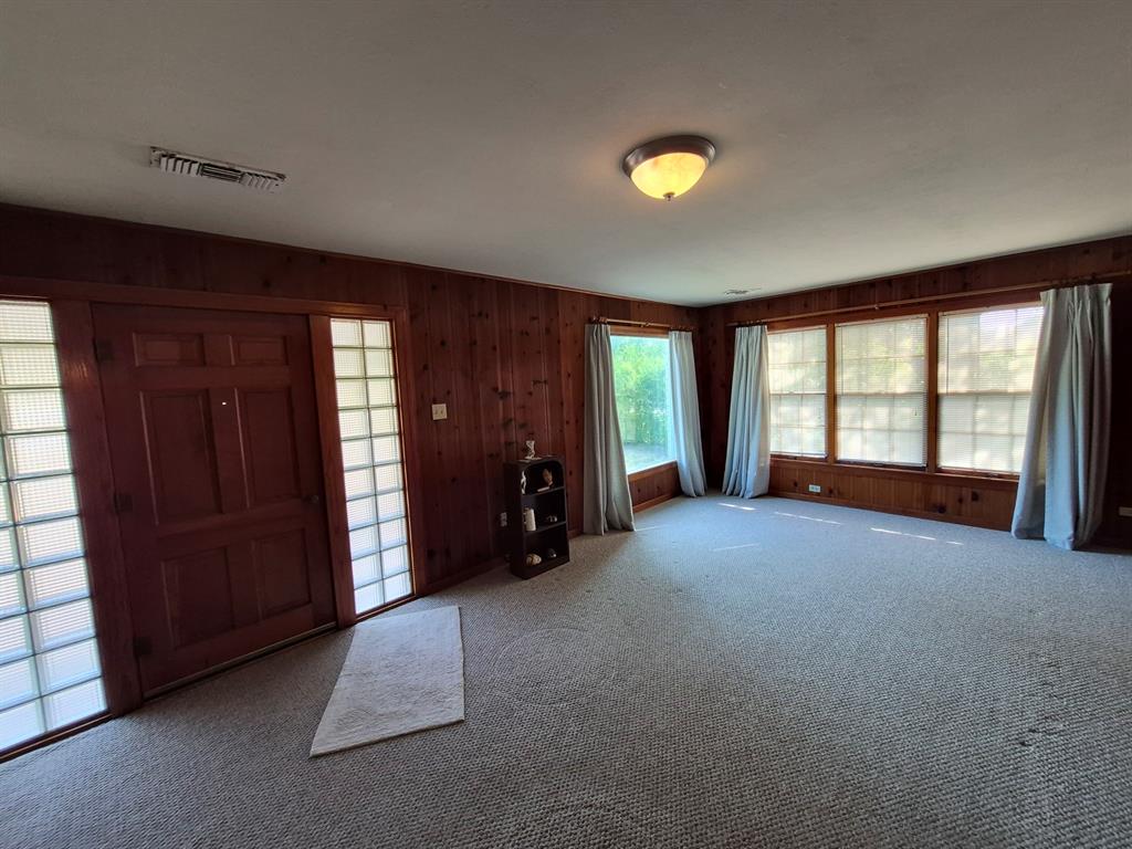 4230 Hillcrest Drive, Waco, TX 76710 4230 Hillcrest Drive, Waco, TX 76710