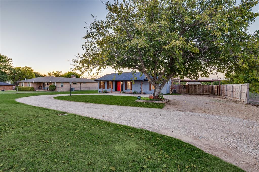 332 Fm 1493, Waxahachie, TX 75167