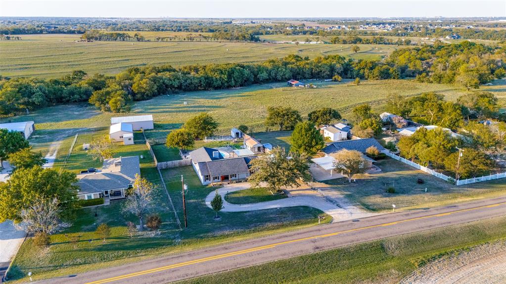 332 Fm 1493, Waxahachie, TX 75167