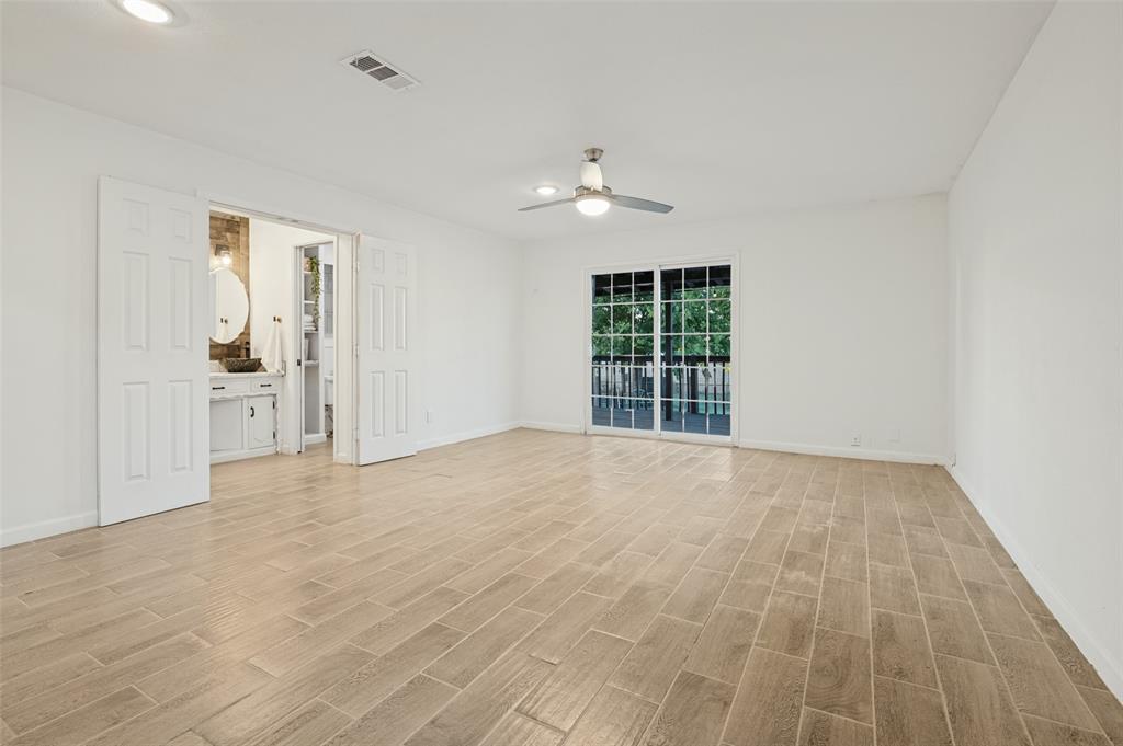 Primary #1 with balcony