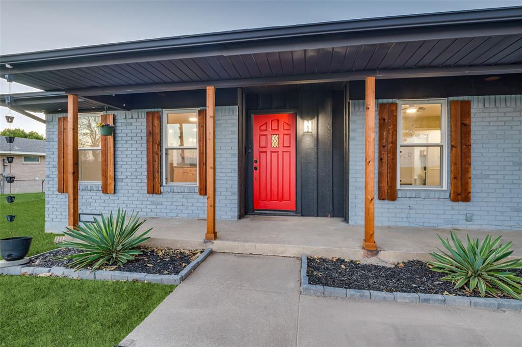 332 Fm 1493, Waxahachie, TX 75167