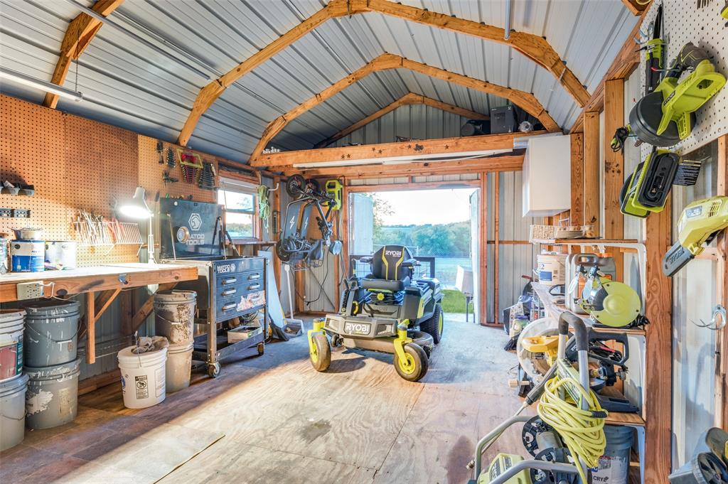 332 Fm 1493, Waxahachie, TX 75167