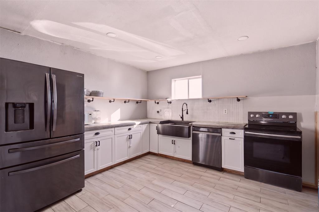 7292 County Road 1048, Celeste, TX 75423