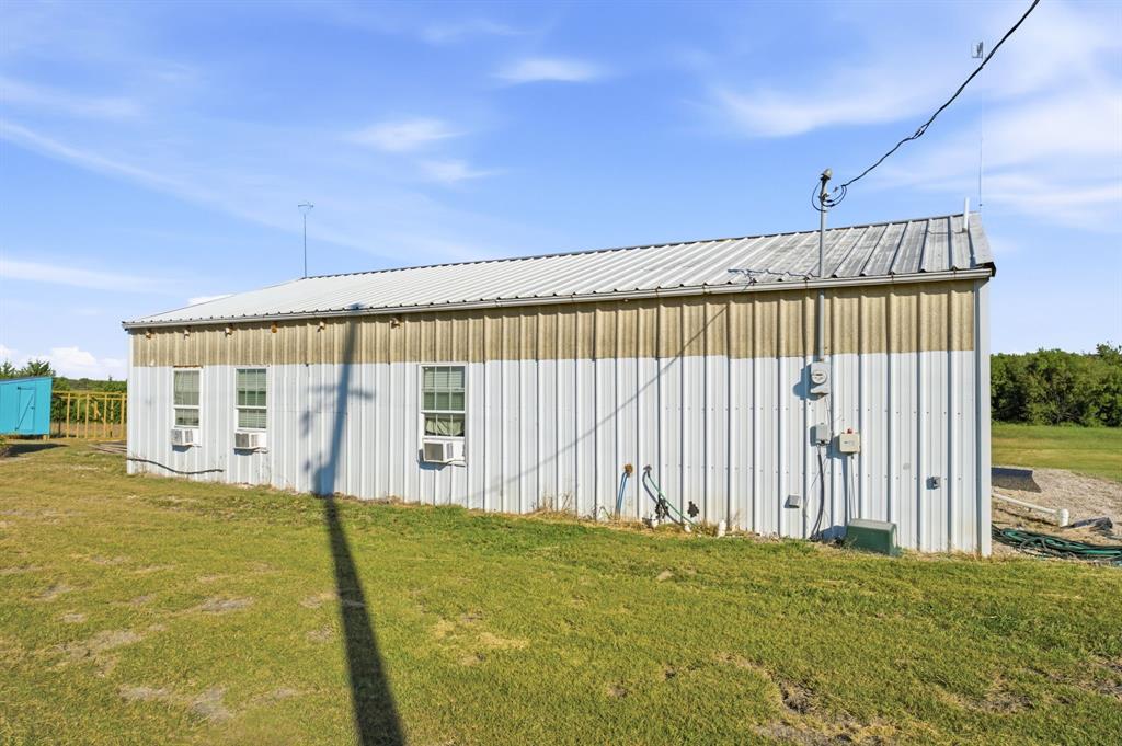 7292 County Road 1048, Celeste, TX 75423