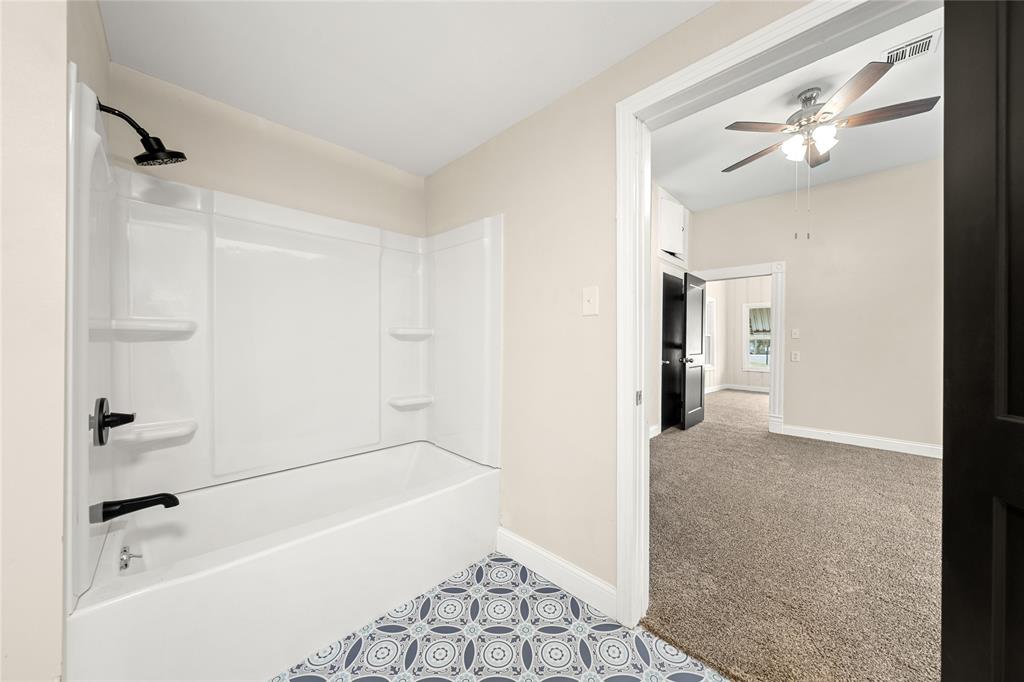 11101 China Spring Road, Waco, TX 76708