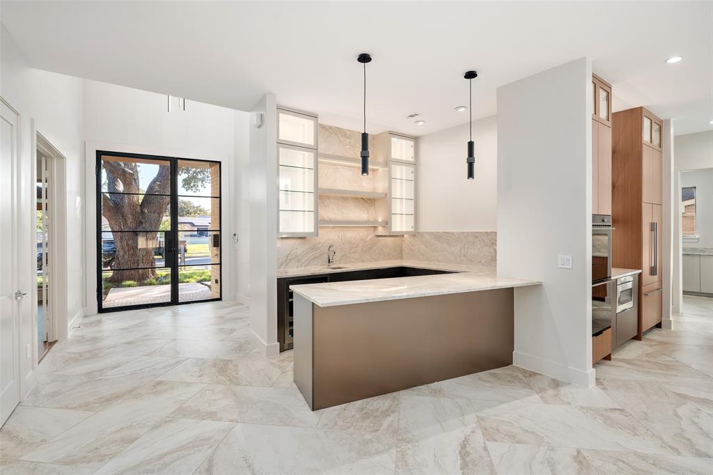 3209 Saint Croix Drive, Dallas, TX 75229