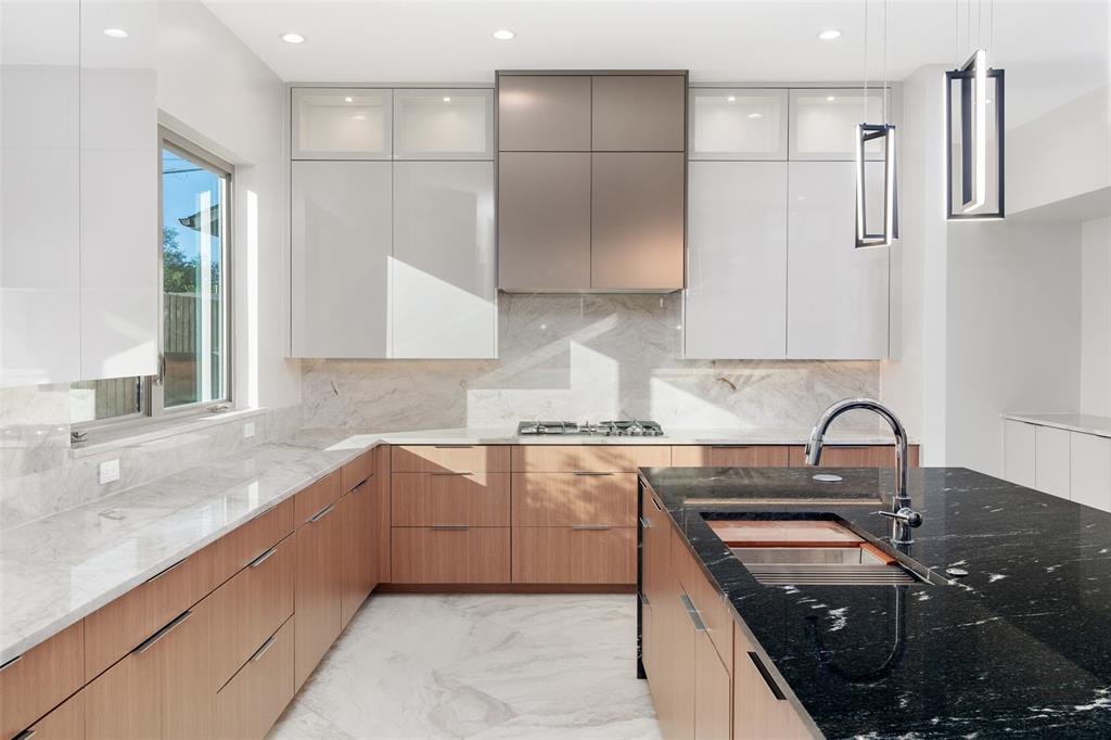 3209 Saint Croix Drive, Dallas, TX 75229