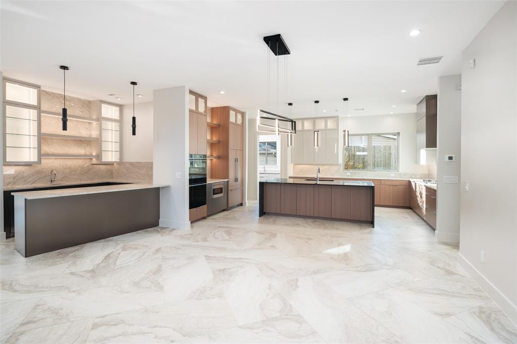 3209 Saint Croix Drive, Dallas, TX 75229
